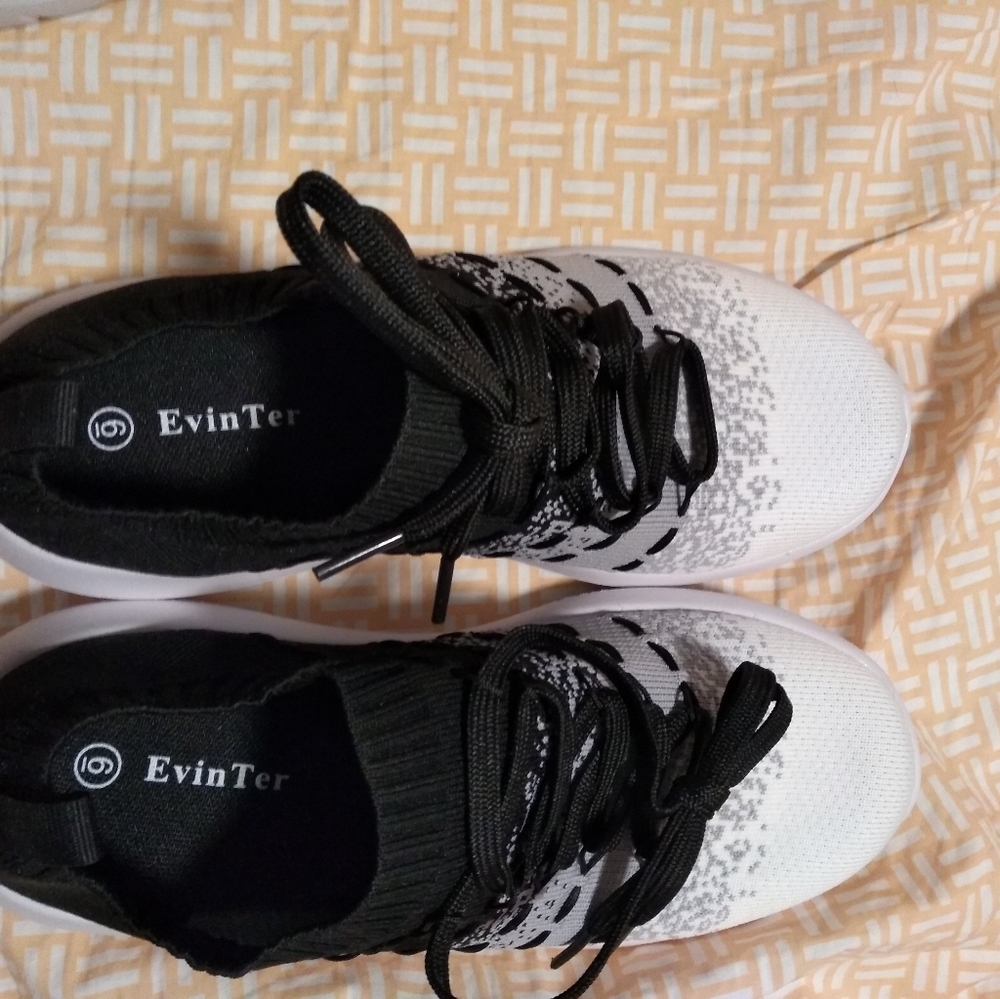 Brand New black and white sneakers